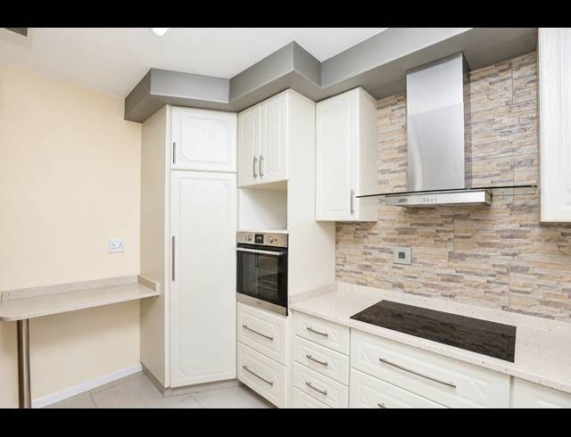 3 BEDROOM APARTMENT FOR SALE IN MORNINGSIDE